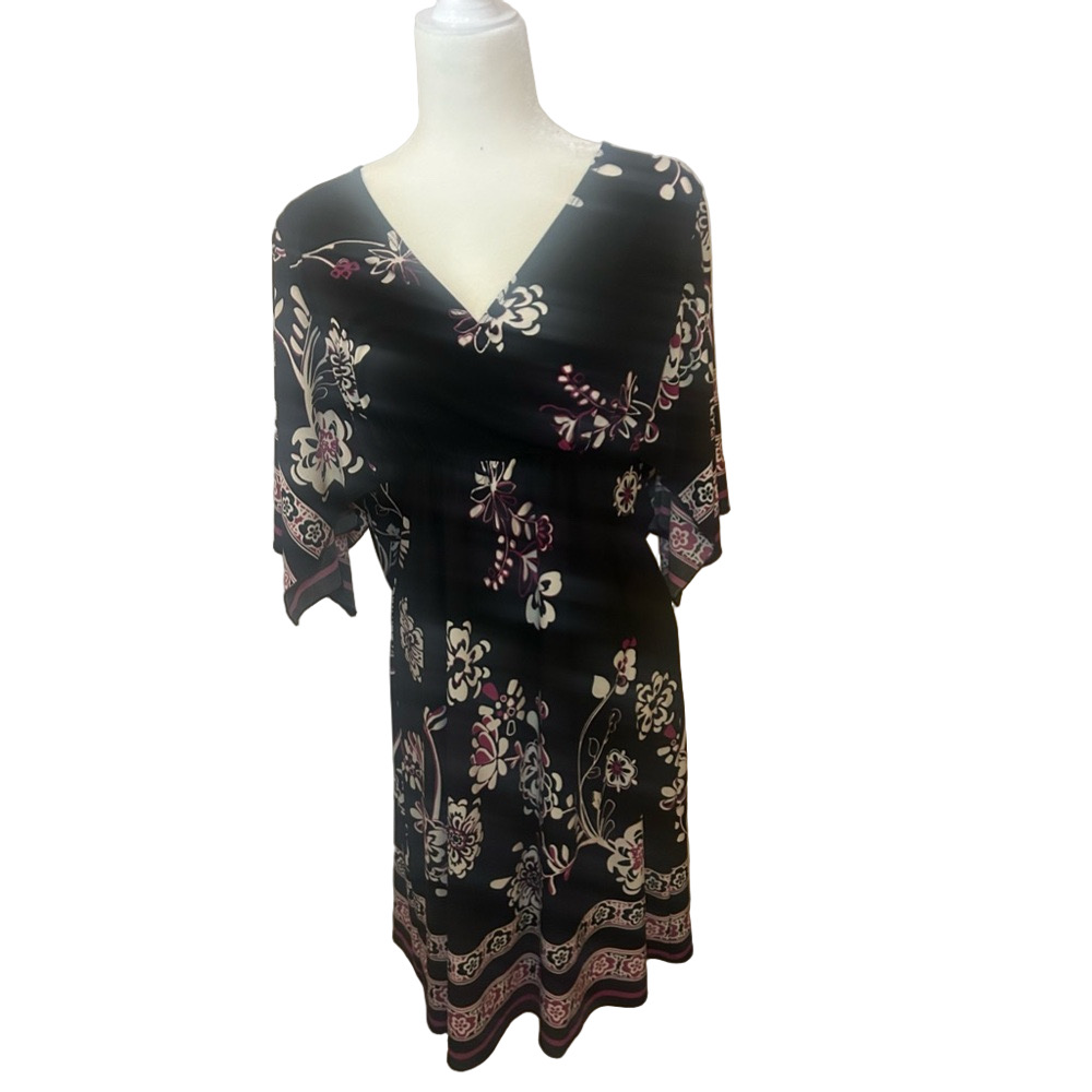 Chico's Black Floral Patterned Kimono Style Dress